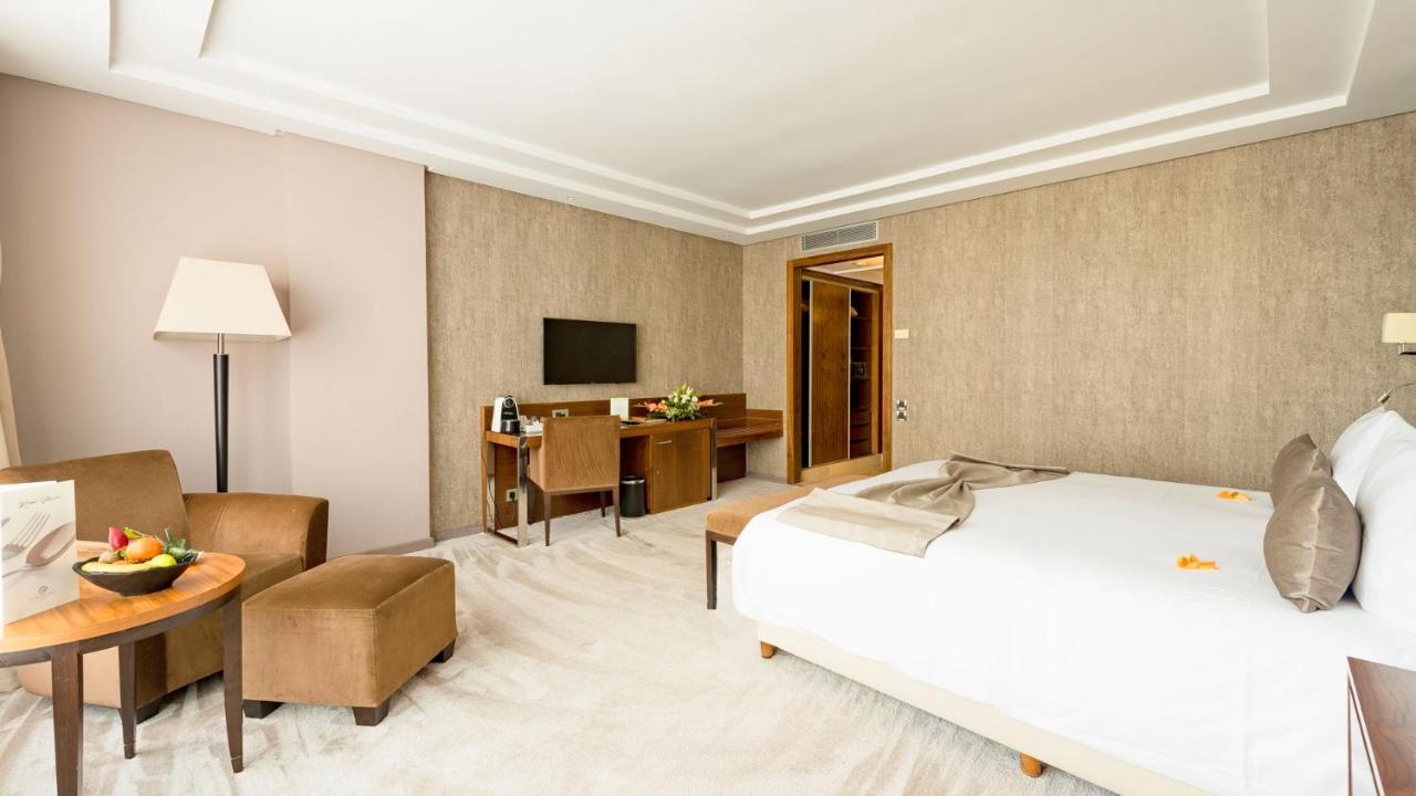 Le Palace D'anfa 5*